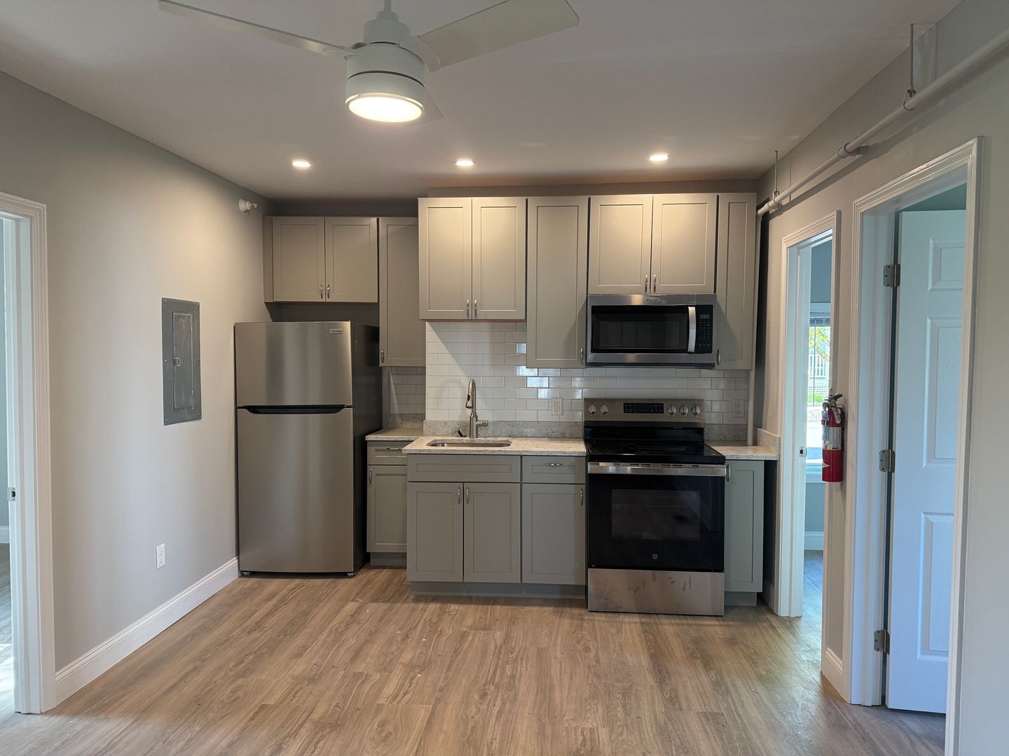 Burlington Apartment: 31 Marble Ave