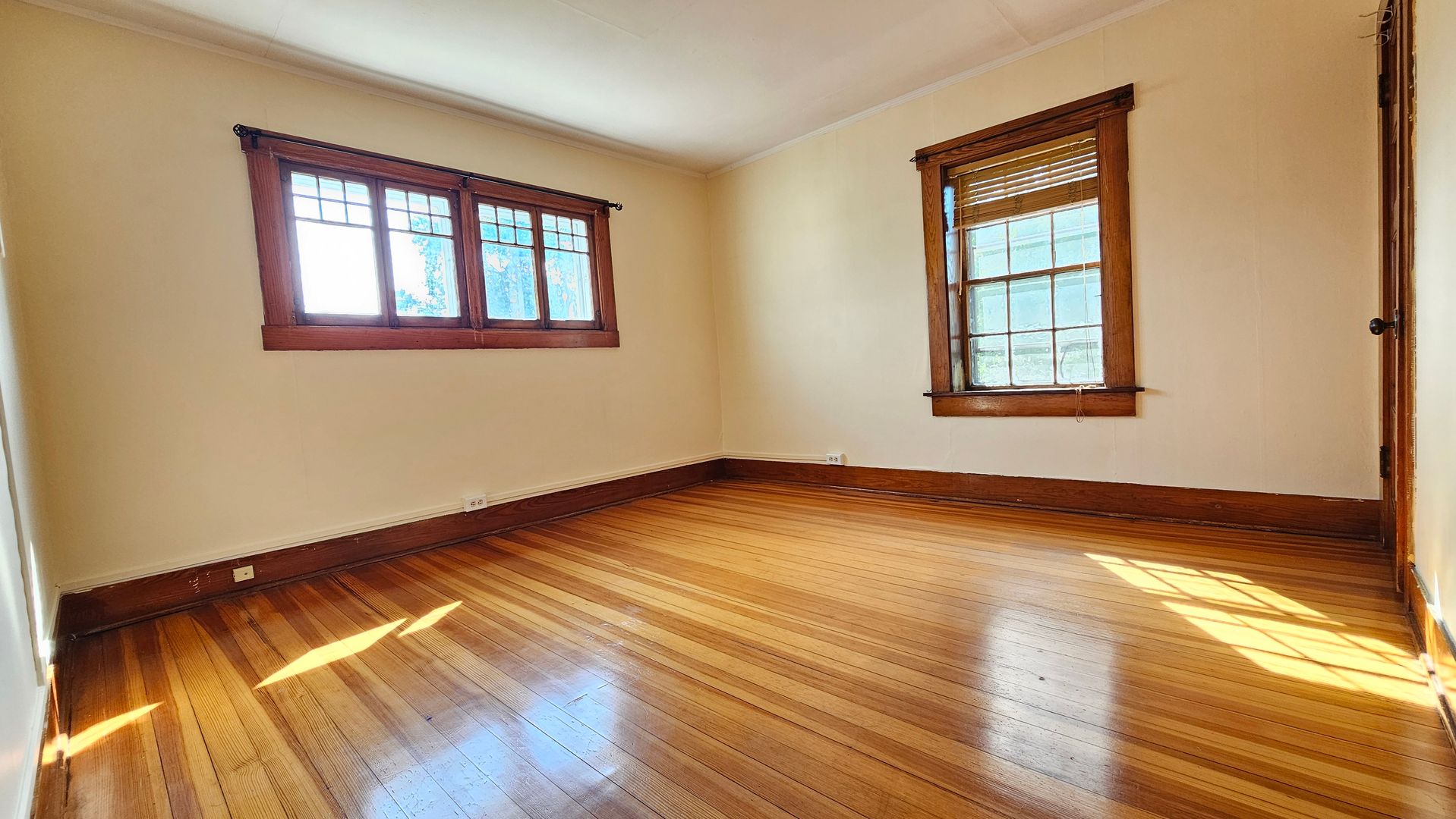 24 Colchester Court, Burlington, VT 05401