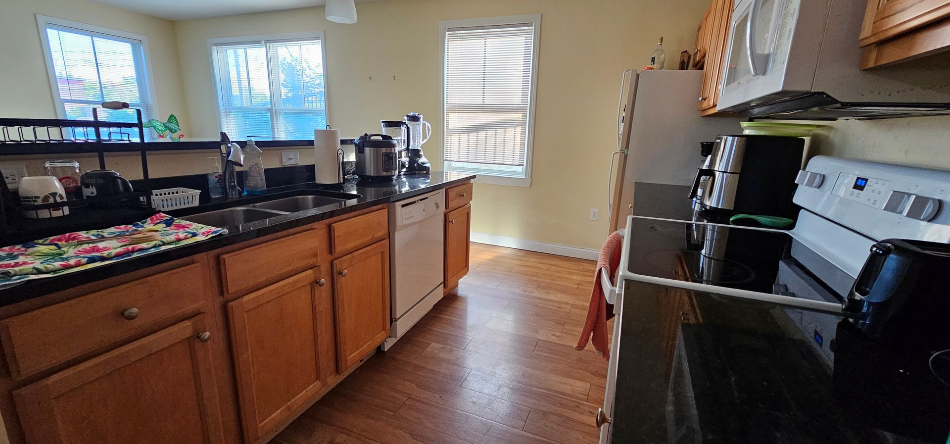 Burlington Apartment: 50 Barrett St