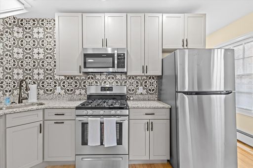 Four Bedroom Apartment next to UVM Center - Available February 1st, 2027! – photo 1