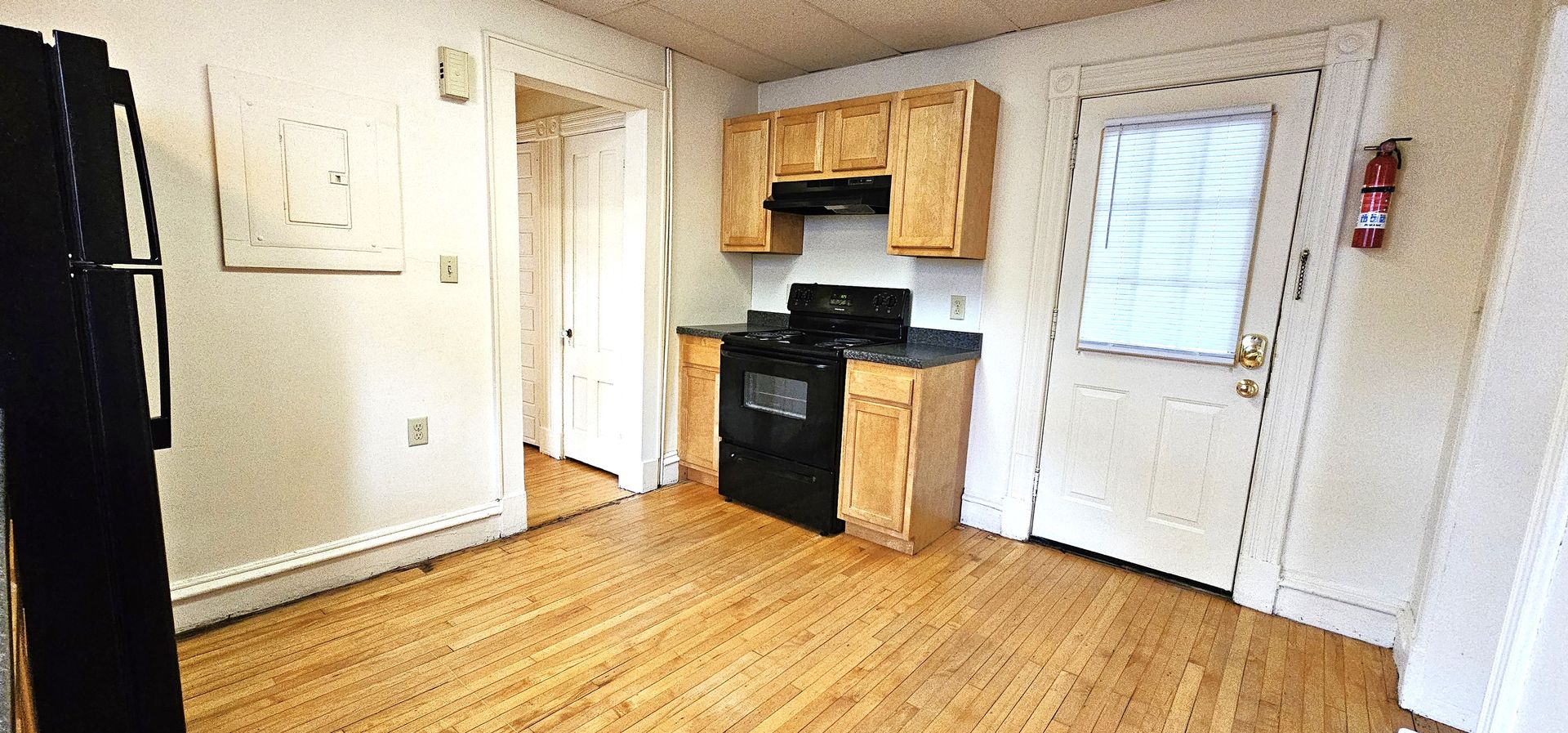 Burlington Apartment: 10 Grant St