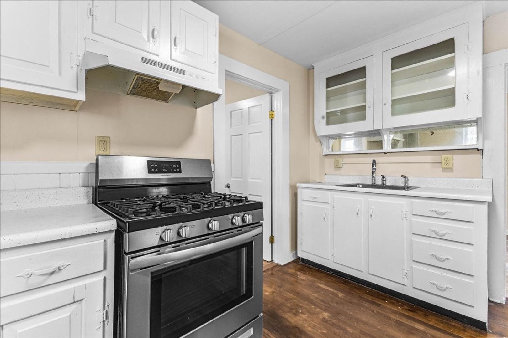 Burlington Apartment: 50-52 Howard St