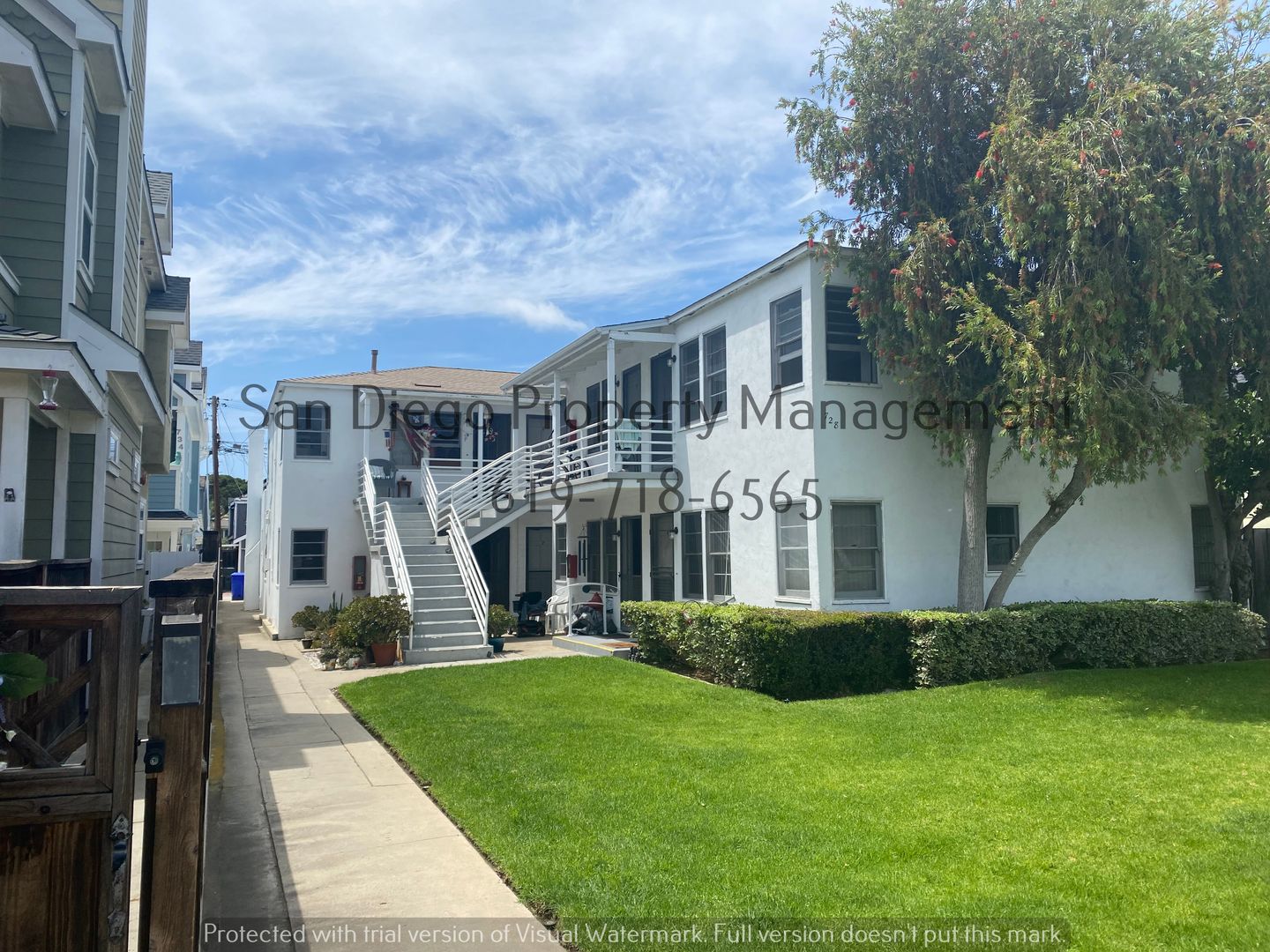 Coronado Apartment: 728 G. Avenue