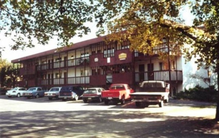 Missoula Apartment: 200 Connell