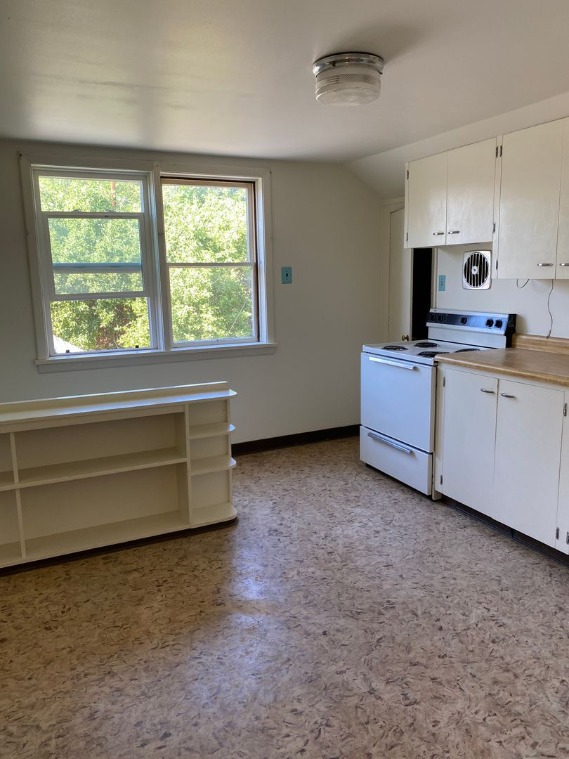 Missoula Apartment: 410 South Ave E