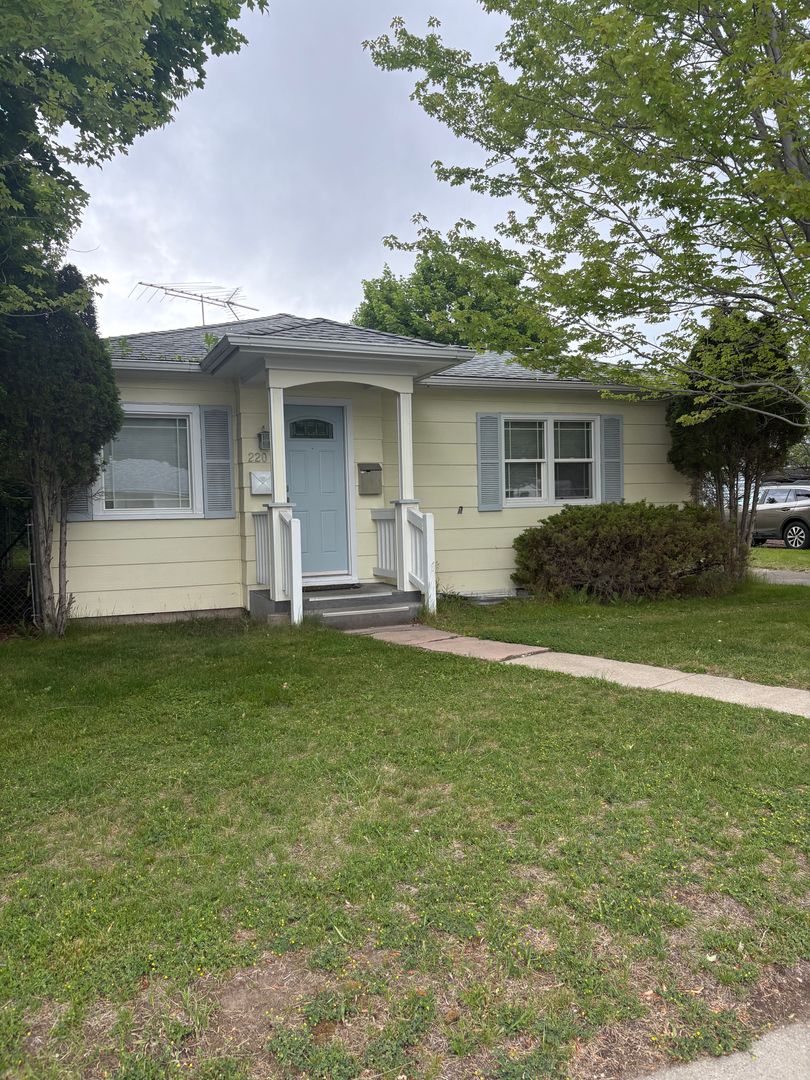 Missoula House: 220 South Ave W