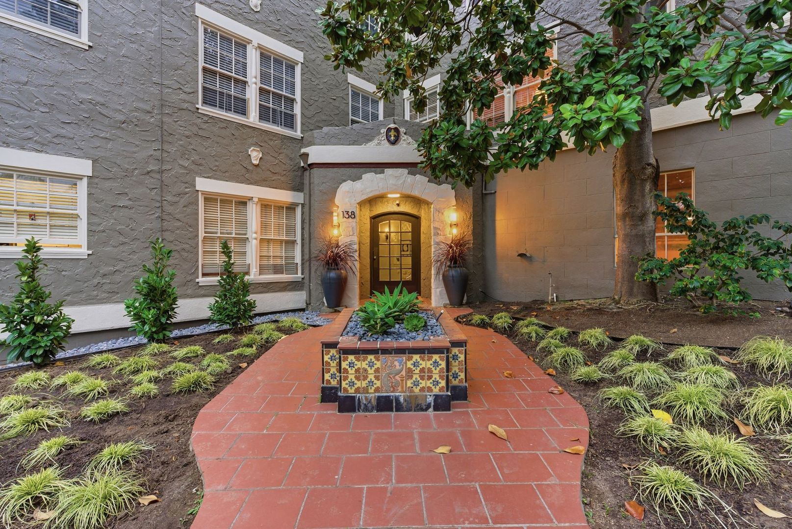 Oakland Apartment: 138 Monte Cresta Ave.