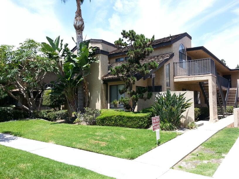 Los Alamitos Apartment: 3601-3609 Howard