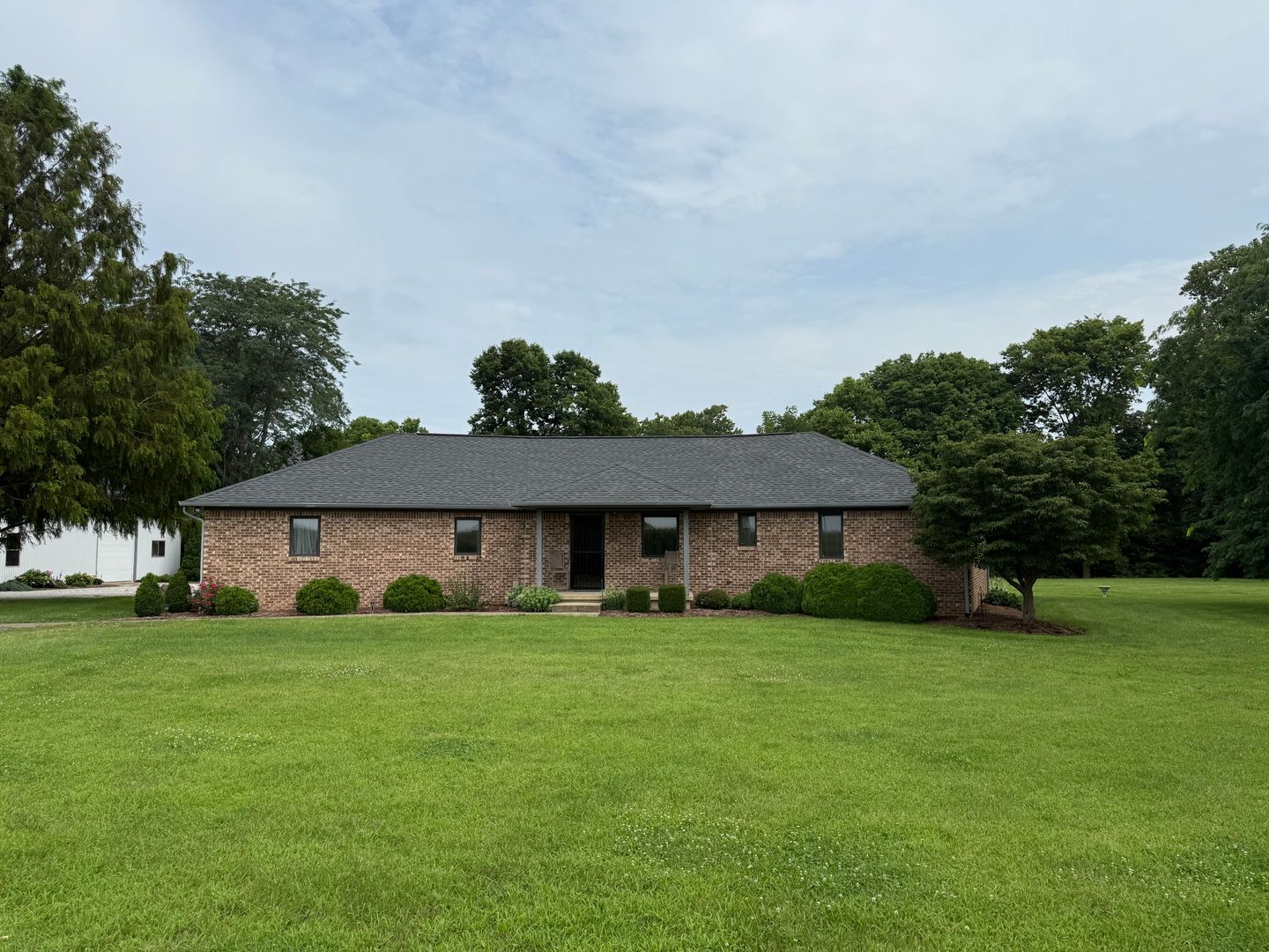 Rossville House: 3500 W 800 S