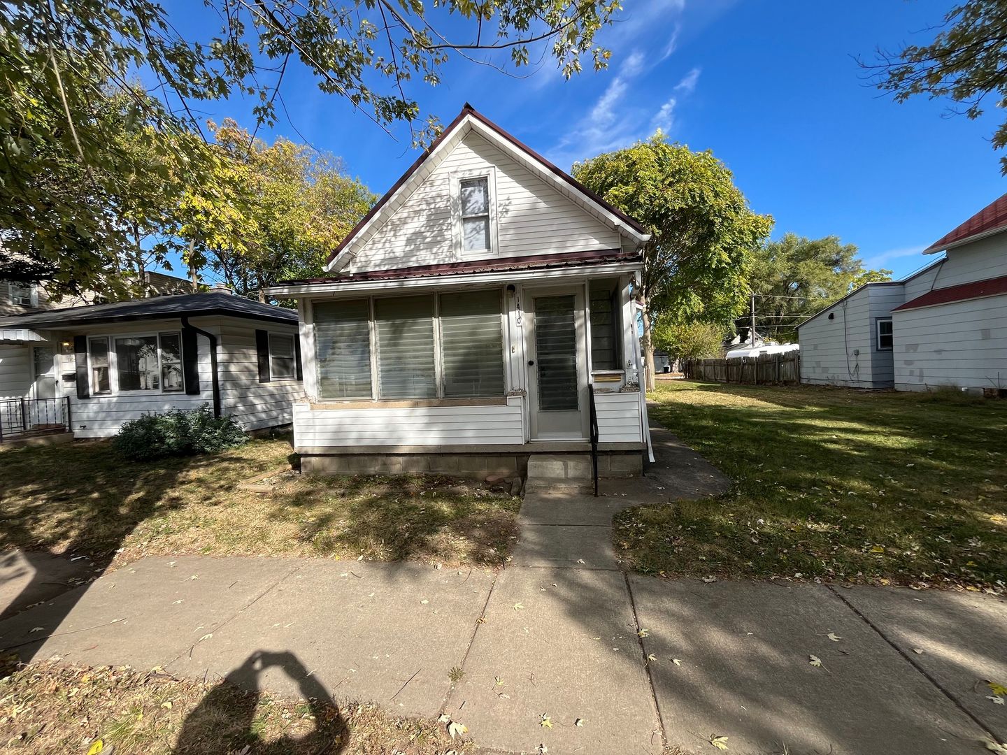 Lafayette House: 1410 Morton Street