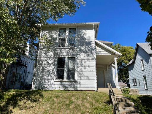 110 W Lutz Grandfathered 6 person 2 bath 2 kitchen house – photo 1