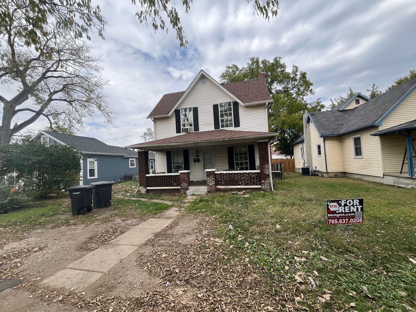 Lafayette House: 2108 Hall Street