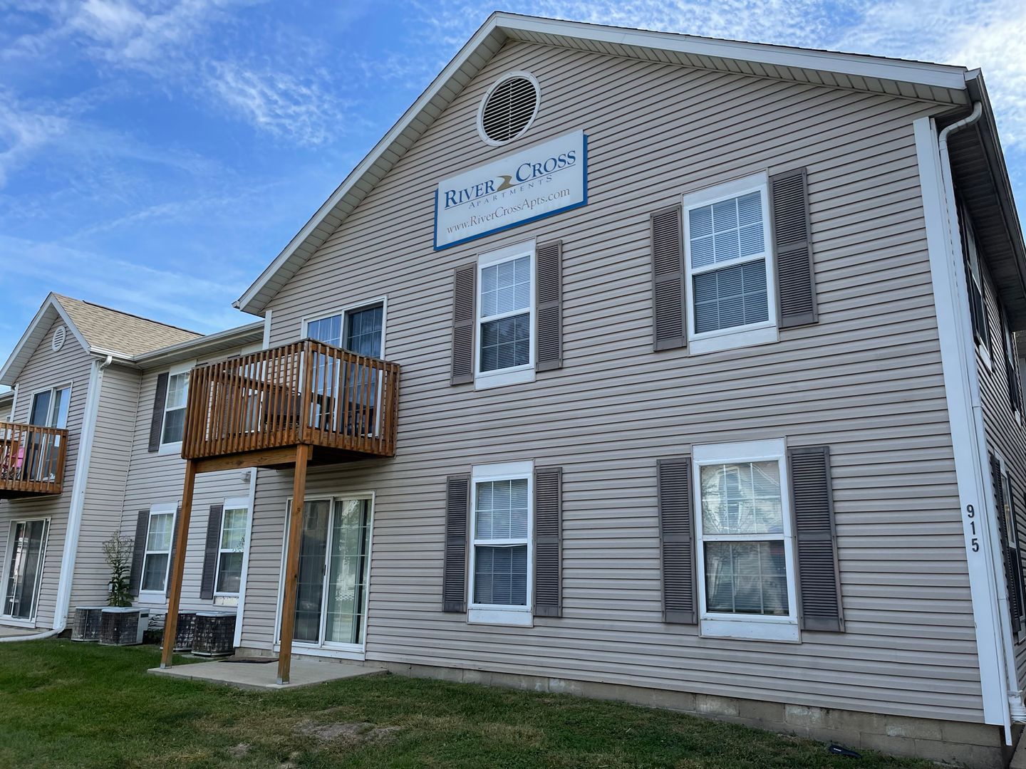 Lafayette Apartment: 915 N 6th Street