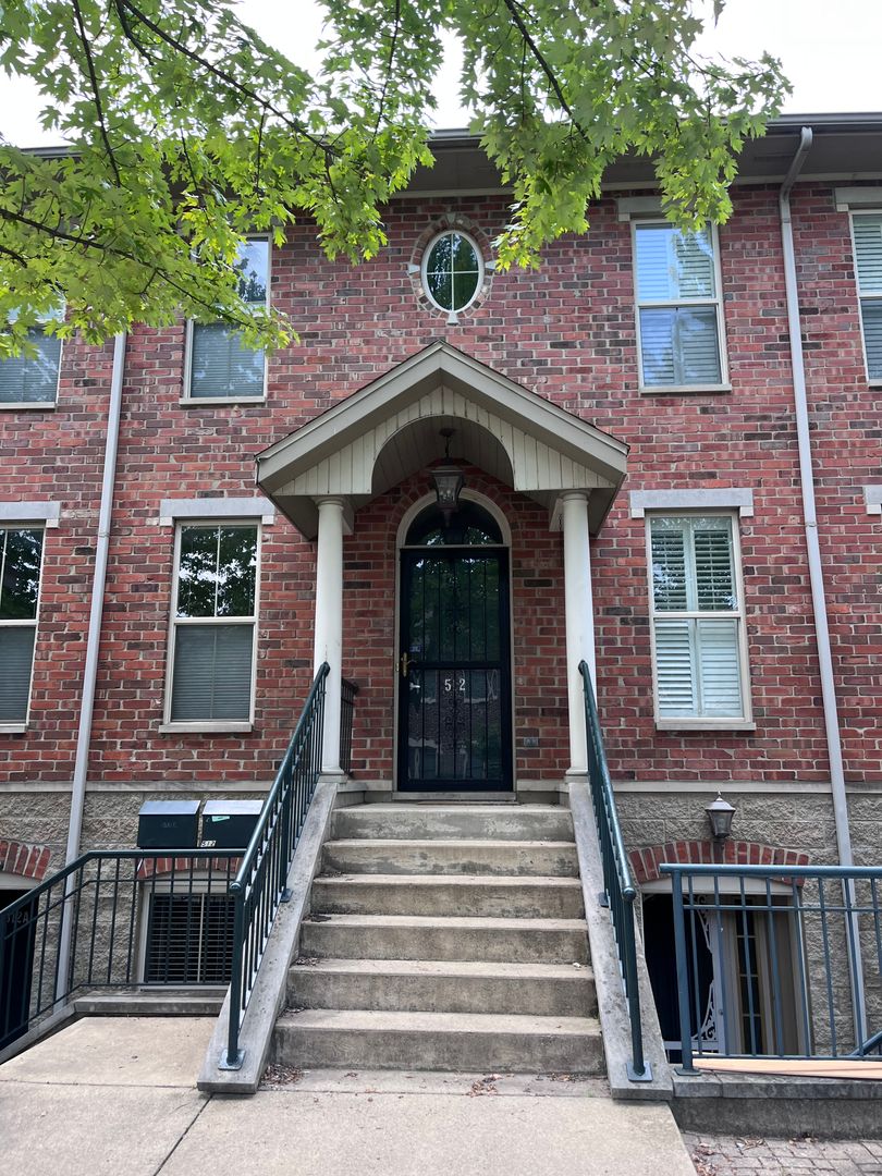 Lafayette House: 512 N 5th St