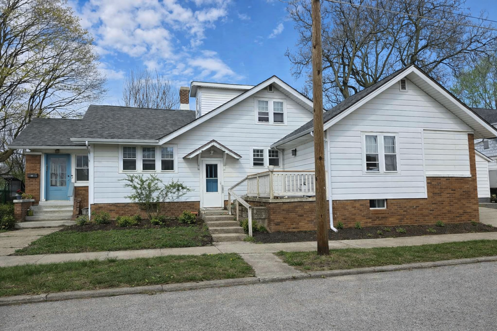 Lafayette Apartment: 2818 South Street