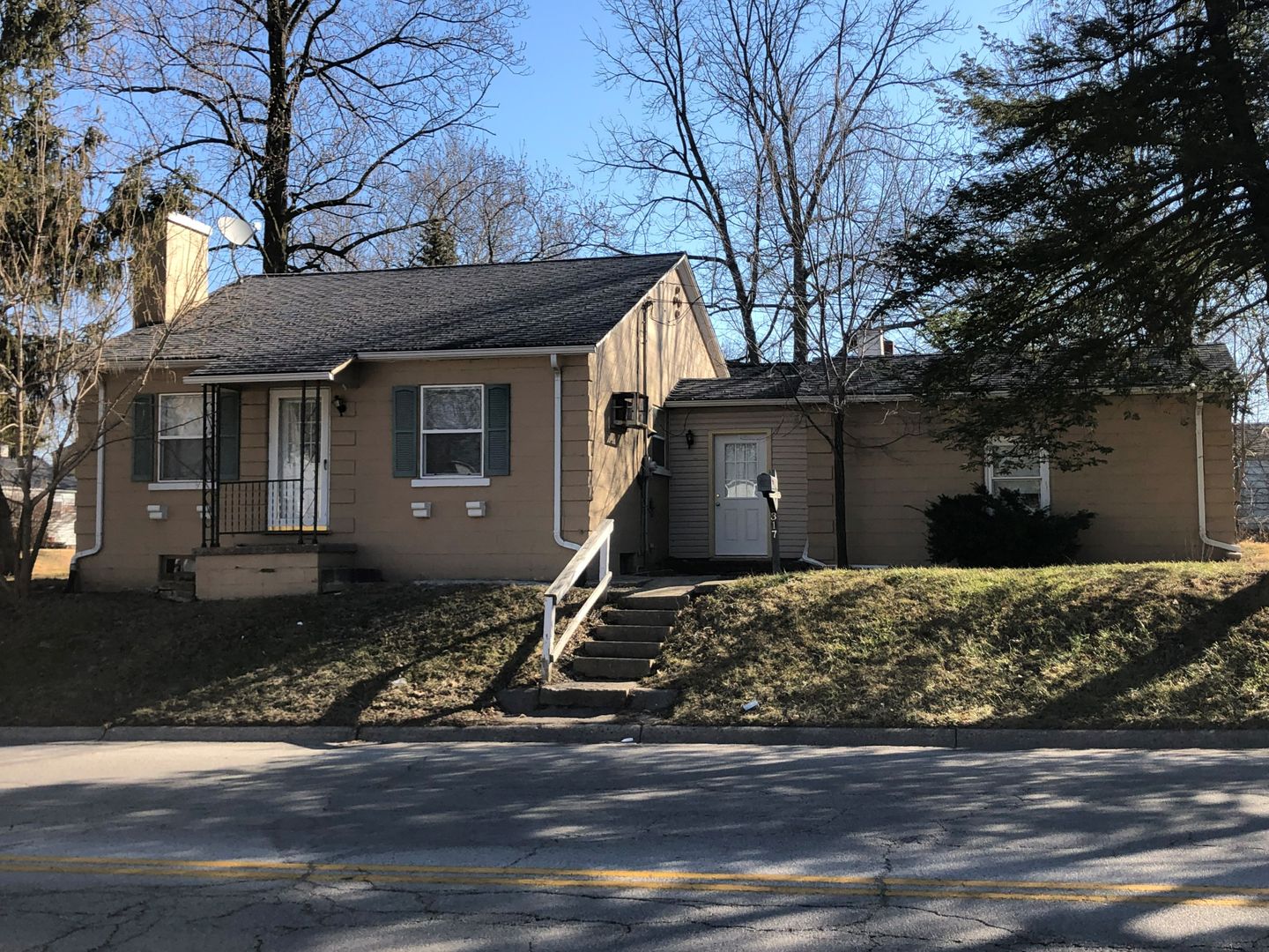 Lafayette House: 317 S 18th Street