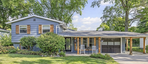 Beautiful 4 bedroom 3 bath Home. Schedule your showing TODAY! – photo 1
