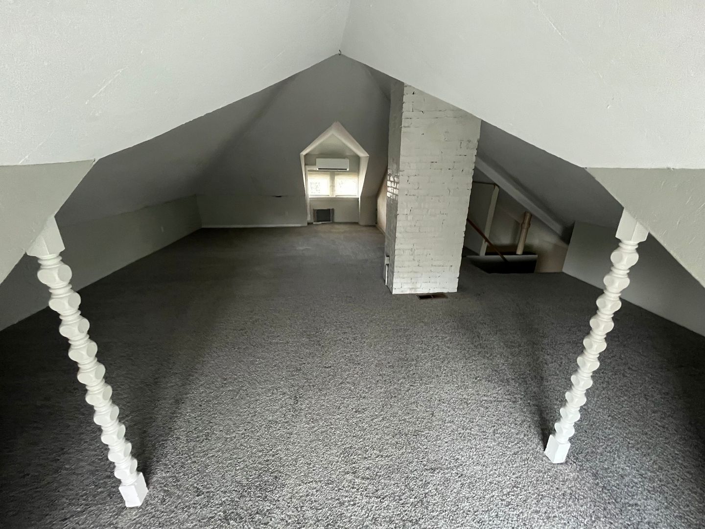 Lafayette Apartment: 910 N 9th Street