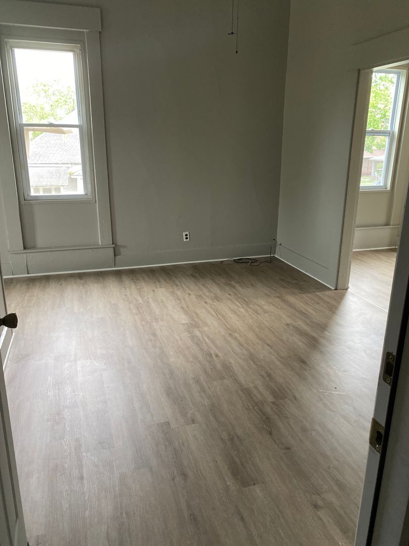 Crawfordsville Apartment: 511 E College St