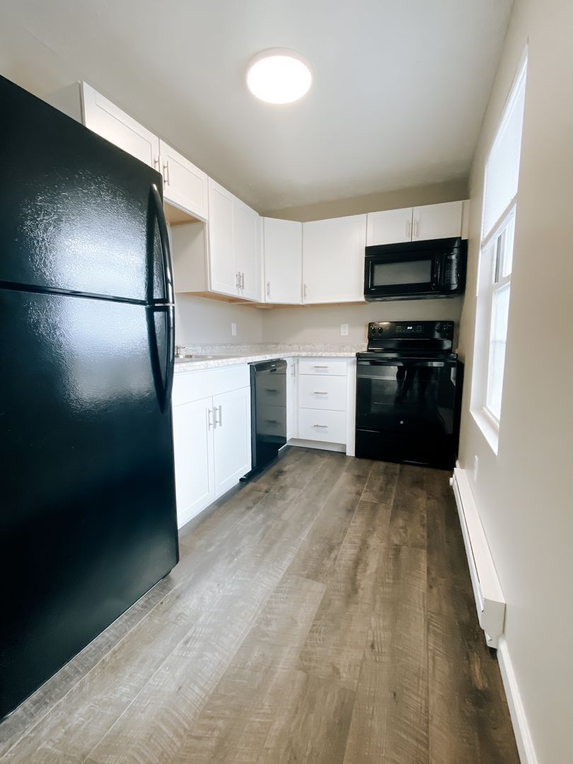 Lafayette Apartment: 1210 Main Street