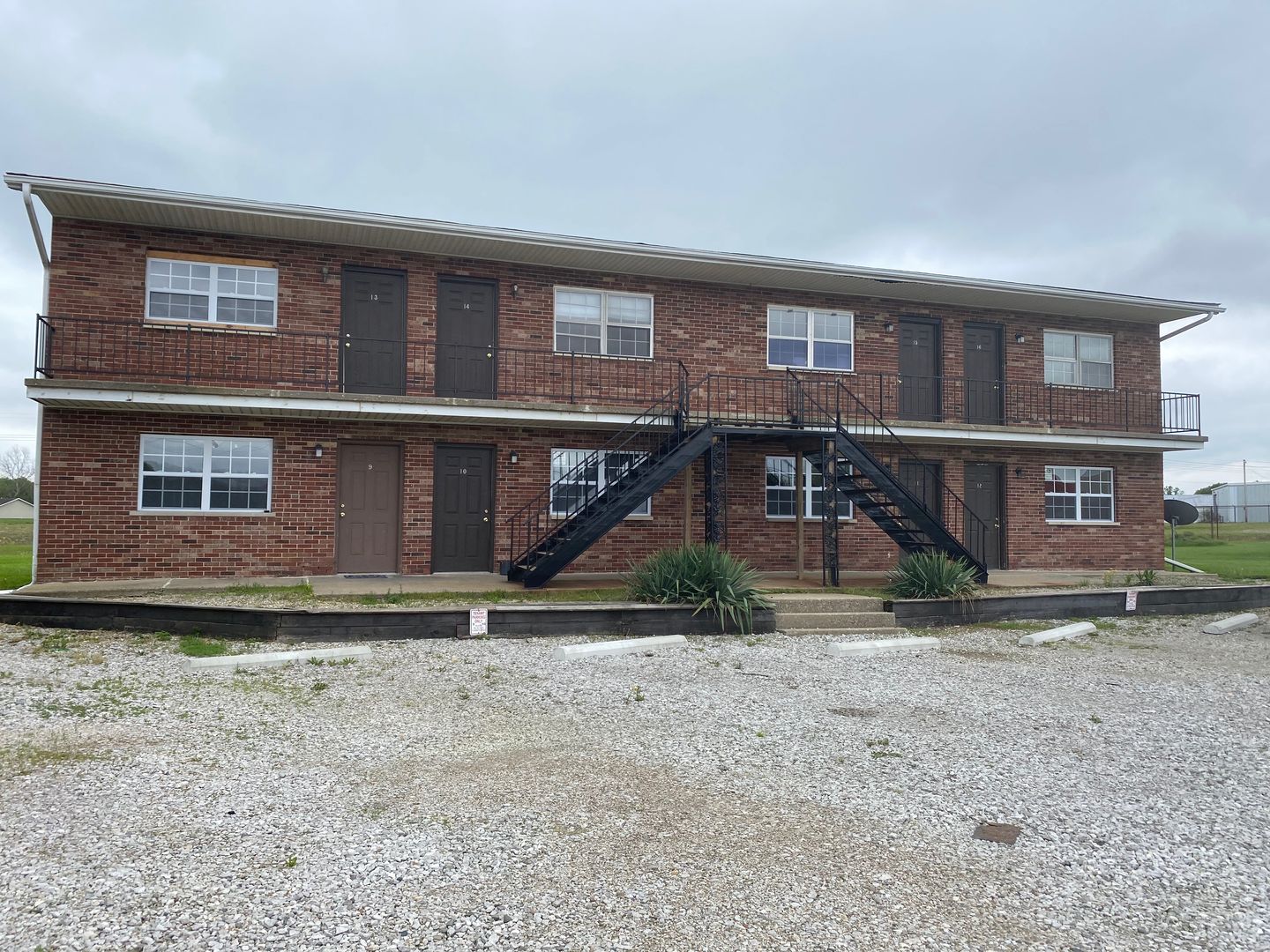 Rockville Apartment: 843 N US 41