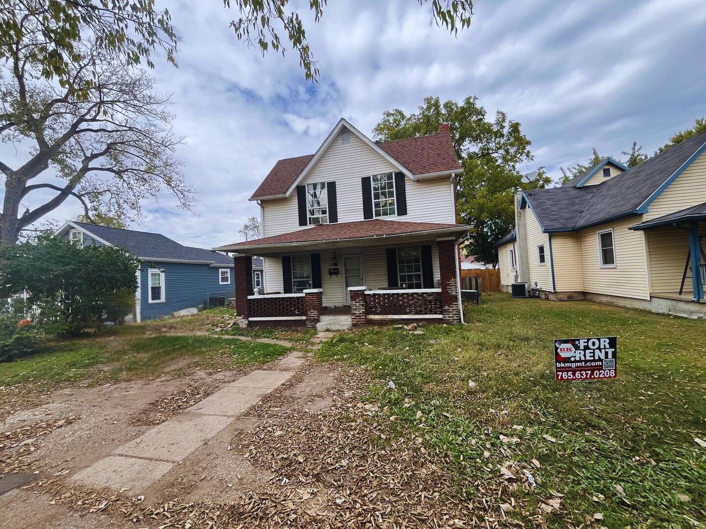 Lafayette House: 2108 Hall Street