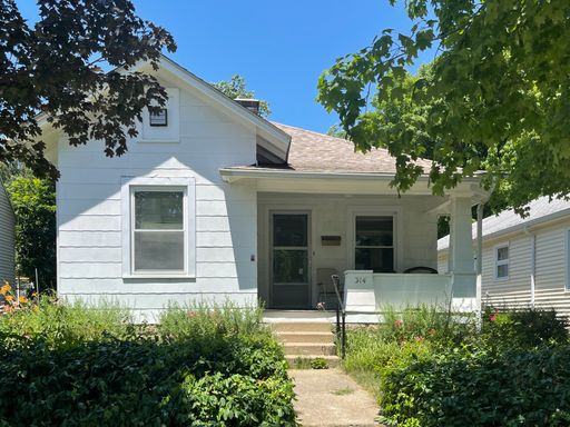 Three Bedroom Close To Campus – photo 1