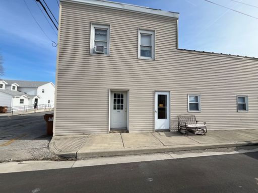 Updated 1 Bedroom – photo 1