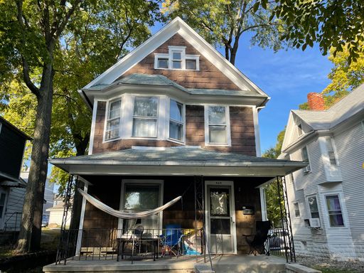 4 Bed 1.5 Bath Rental at 423 N Salisbury St, West Lafayette, IN – photo 1