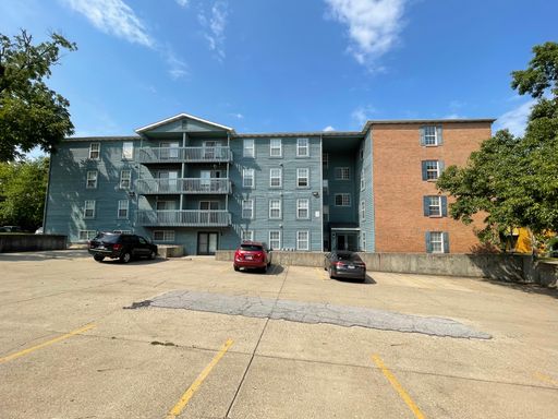 1 Bedroom Roommate Matching - 4 Bed Apartment WAIVED APPLICATION FEES!
