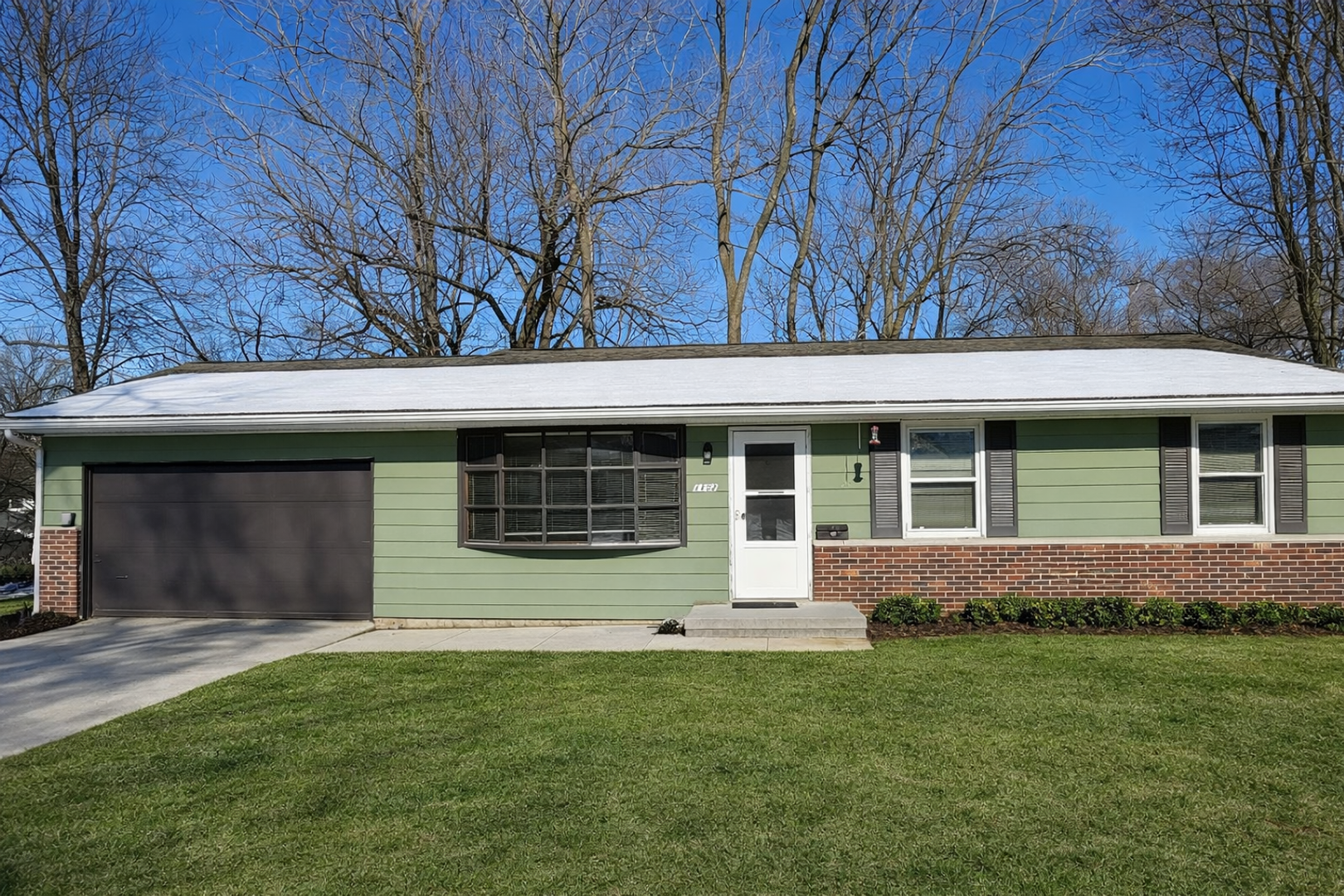 Lafayette House: 1102 Oak Avenue