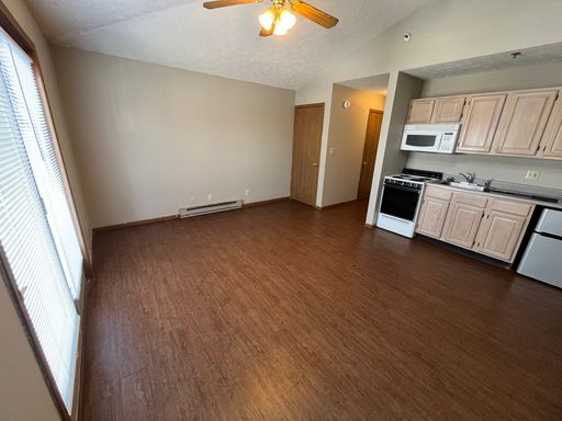 Studio Apartment: Special Offer - WAIVED! – photo 1