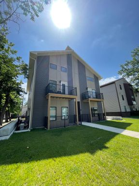 WAIVED APPLICATION FEES! – photo 1