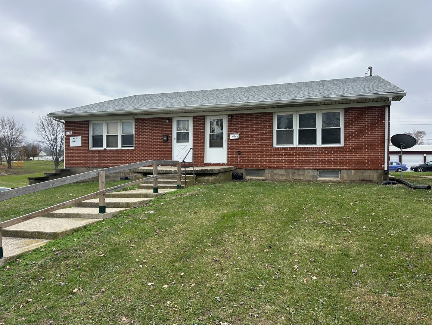 Fowler Apartment: 400-404 W 1st Street