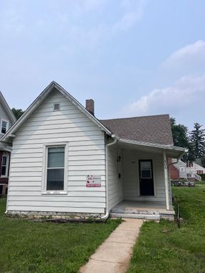3 Bedroom 1 Bath Near Campus – photo 1