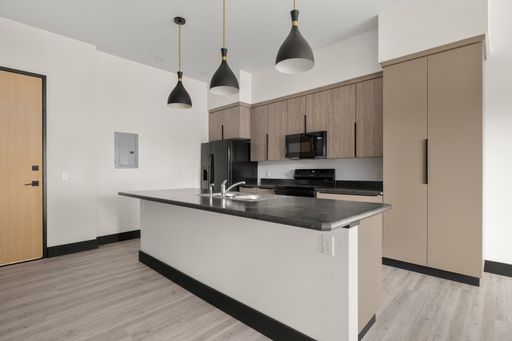 Luxury 1 Bed / 1 Bath Apartment in Downtown Billings – photo 1