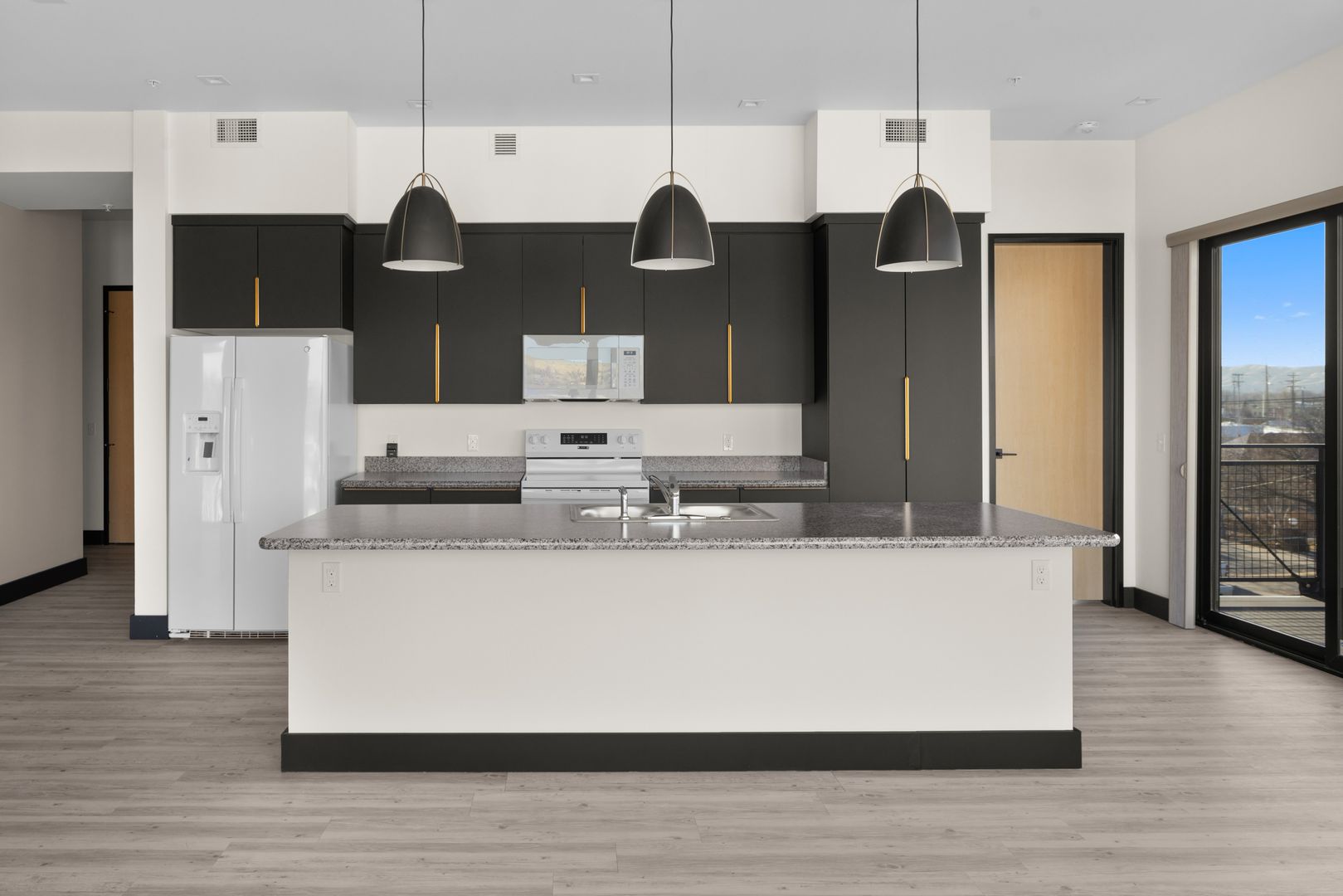 Billings Apartment: 2310 1st Ave N