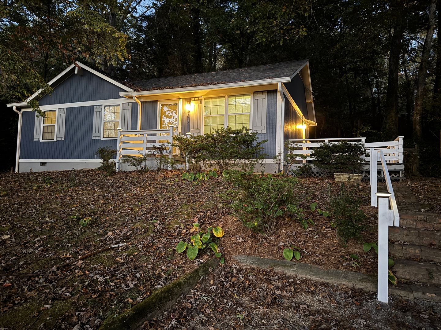 Black Mountain House: 702 Holly Ave