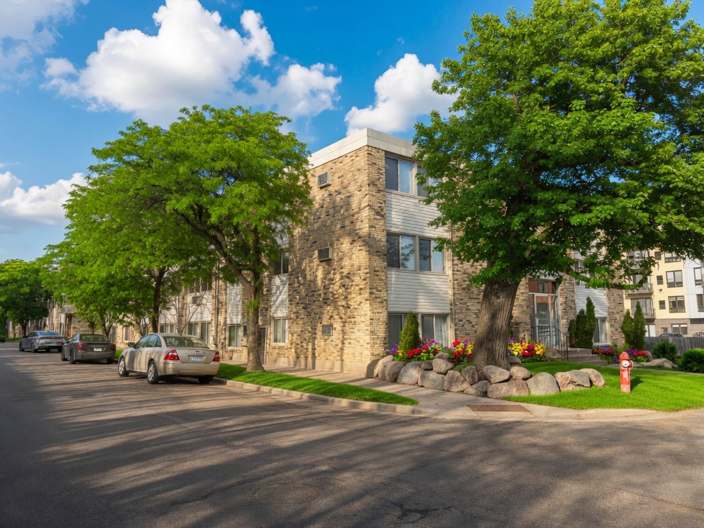 Minneapolis Apartment: 3708 West 32nd Street