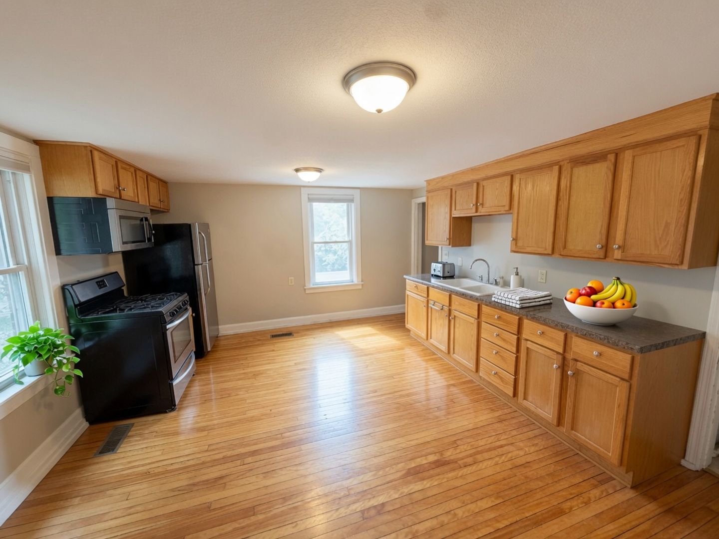 St. Paul Apartment: 2276 W 7th Street