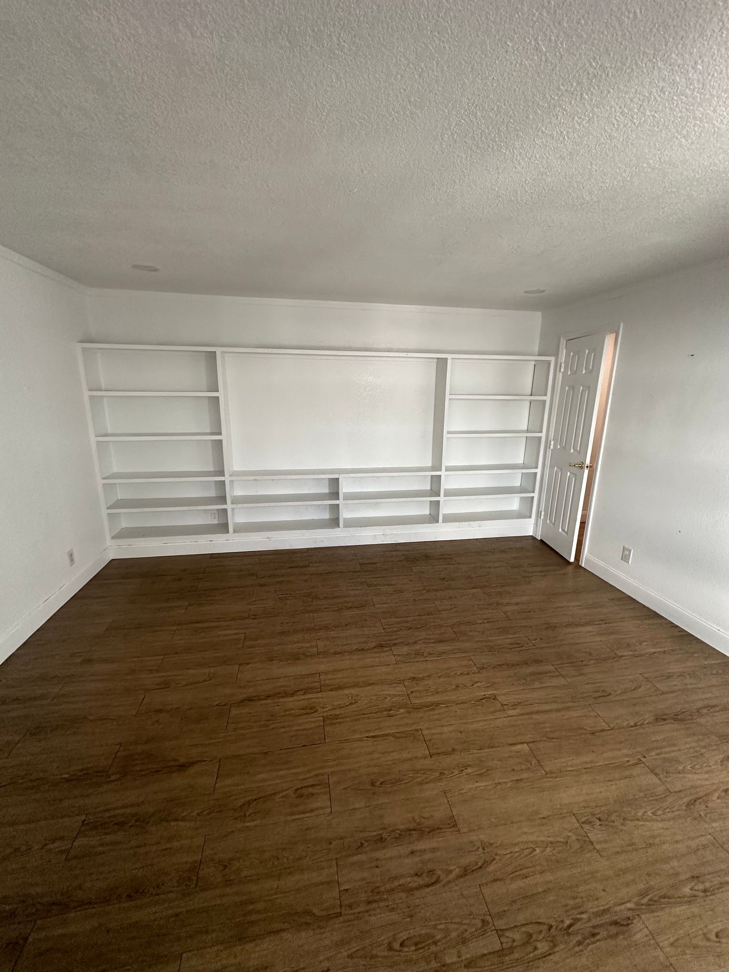 Lakeland Apartment: 2240 US HWY 92 E