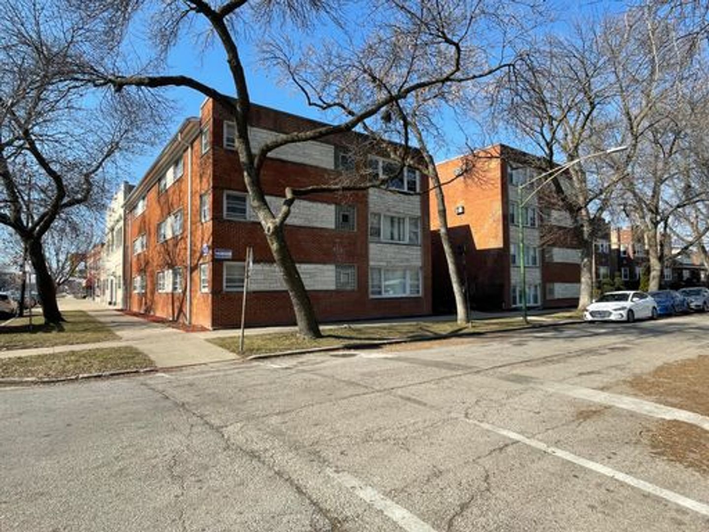 Chicago Apartment: 2402 N New England Ave