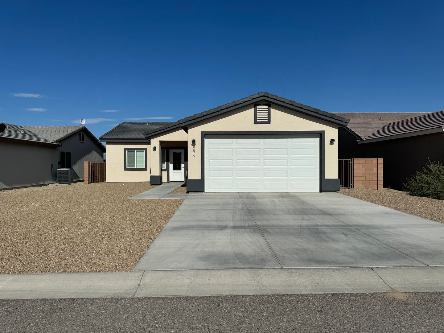 Fort Mohave House: 5079 South Jacaranda Place