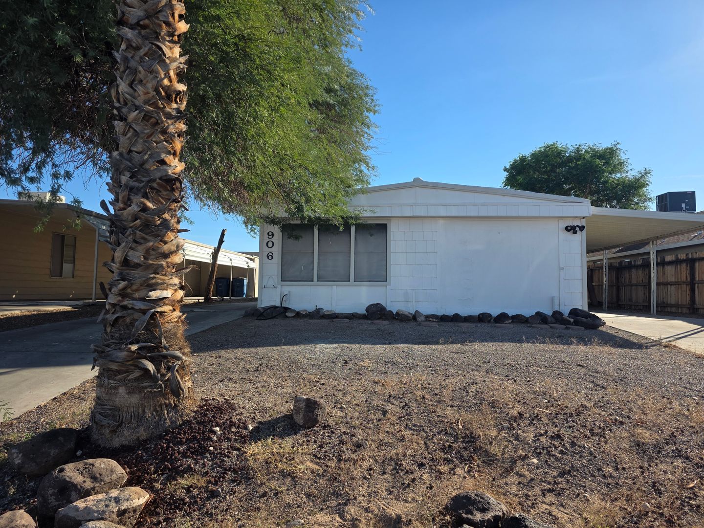 Bullhead City House: 906 Ramar Rd.