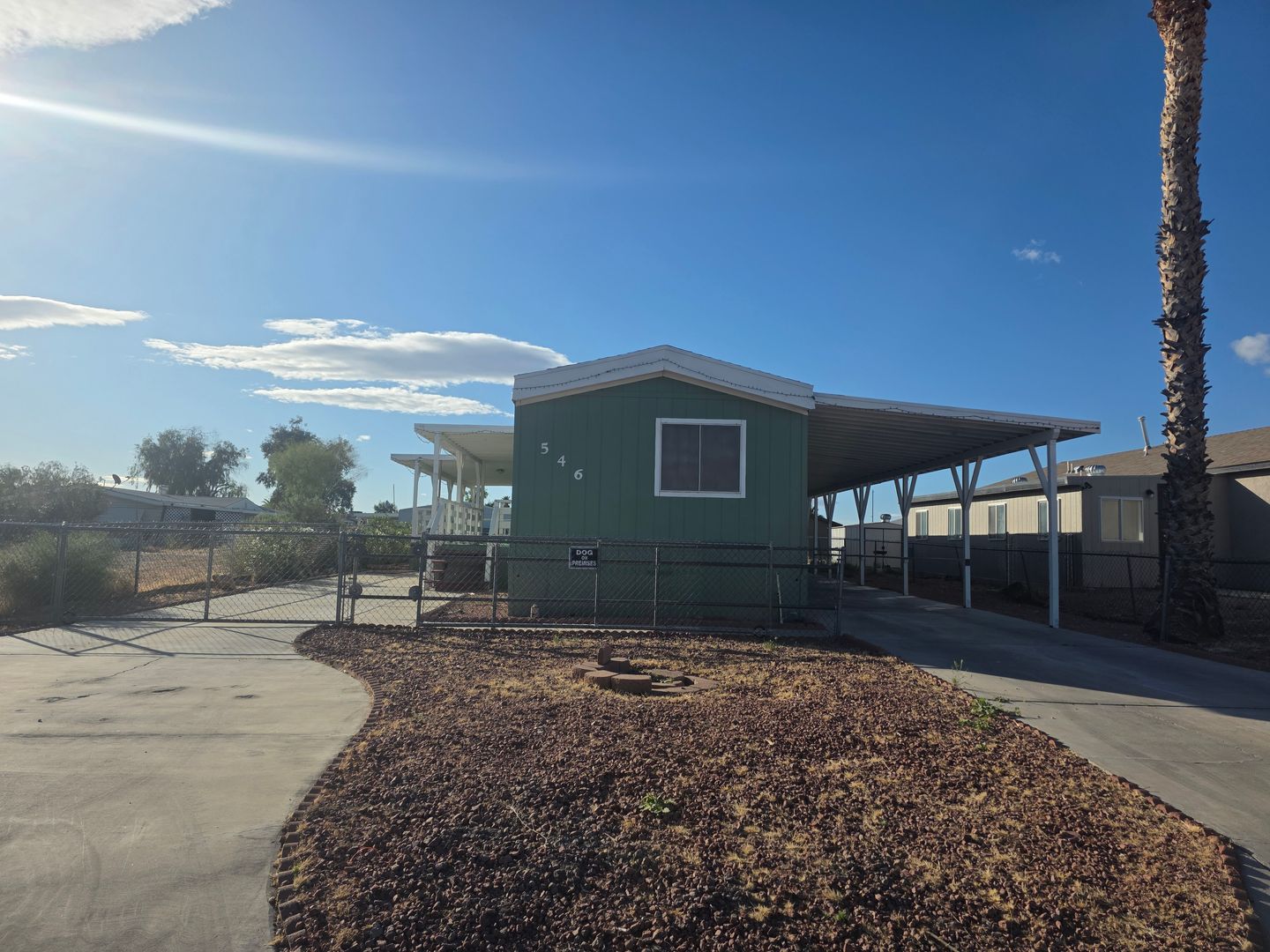 Bullhead City House: 546 Roadrunner Dr.