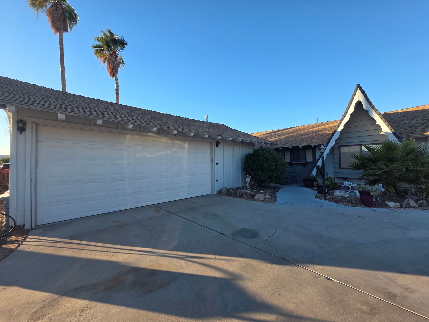 Bullhead City House: 1699 Rio Vista Dr.