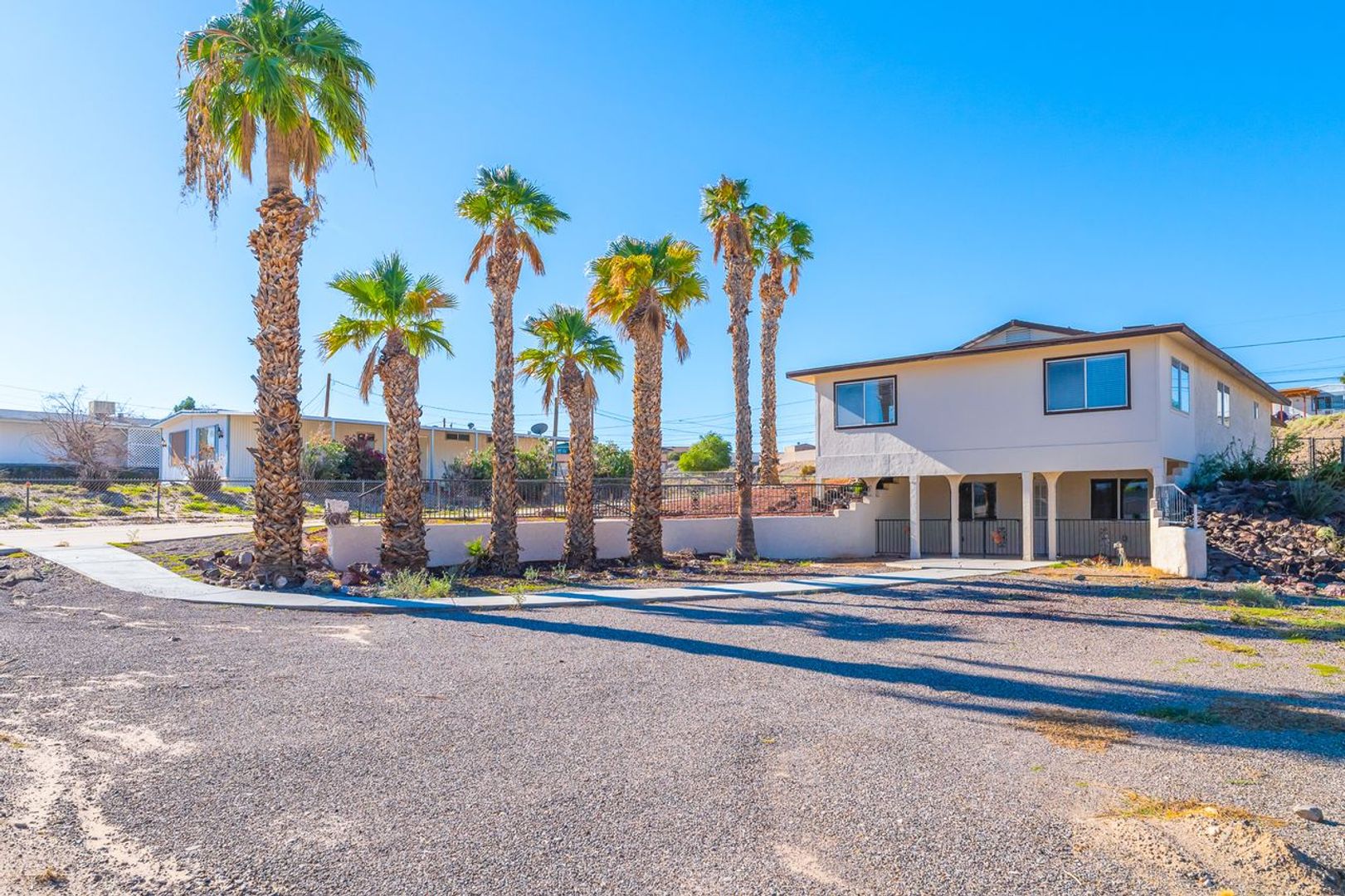 Bullhead City House: 1453 Luna Ln. Unit B