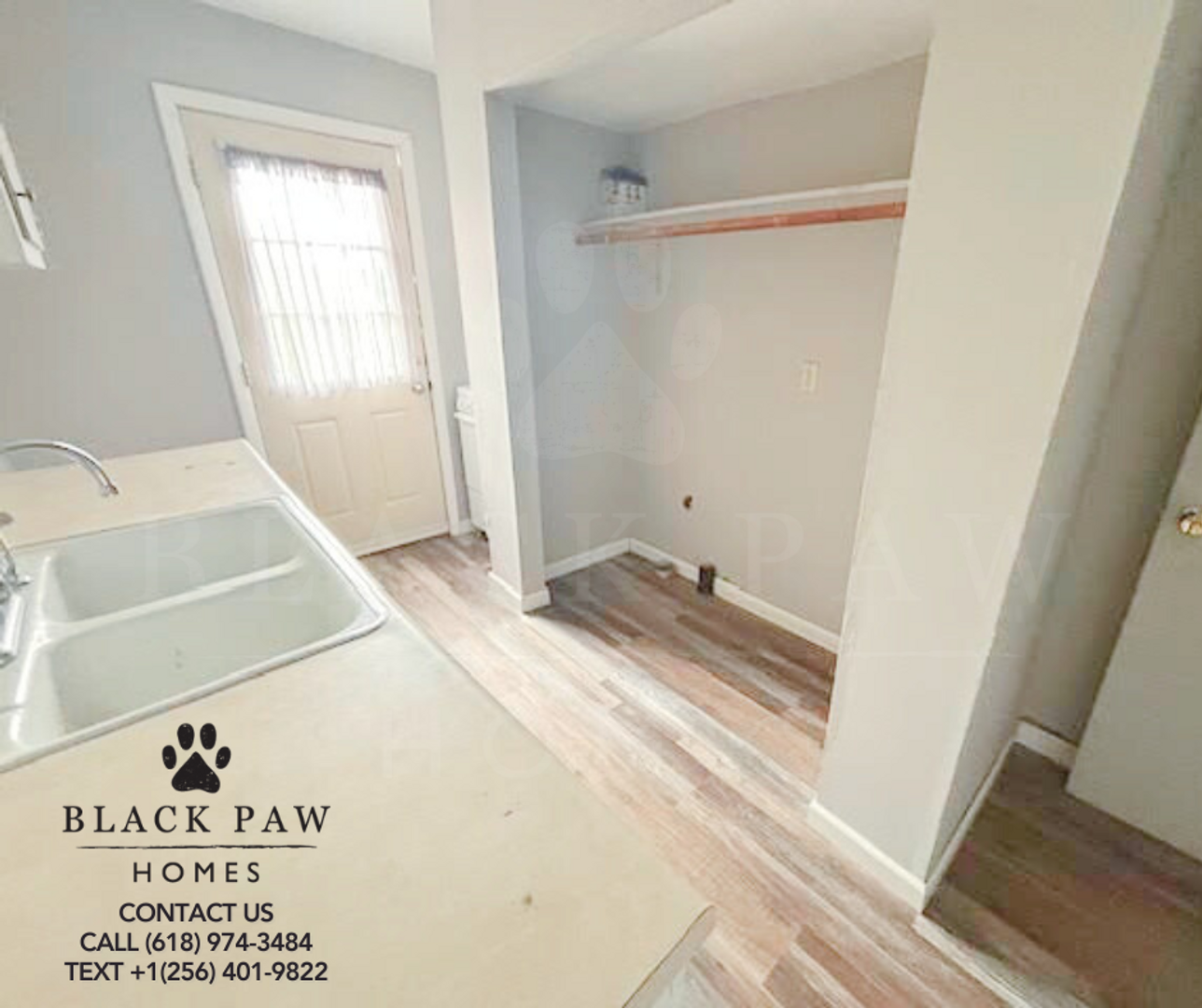Wood River Apartment: 1905 Tyler Timmons Drive