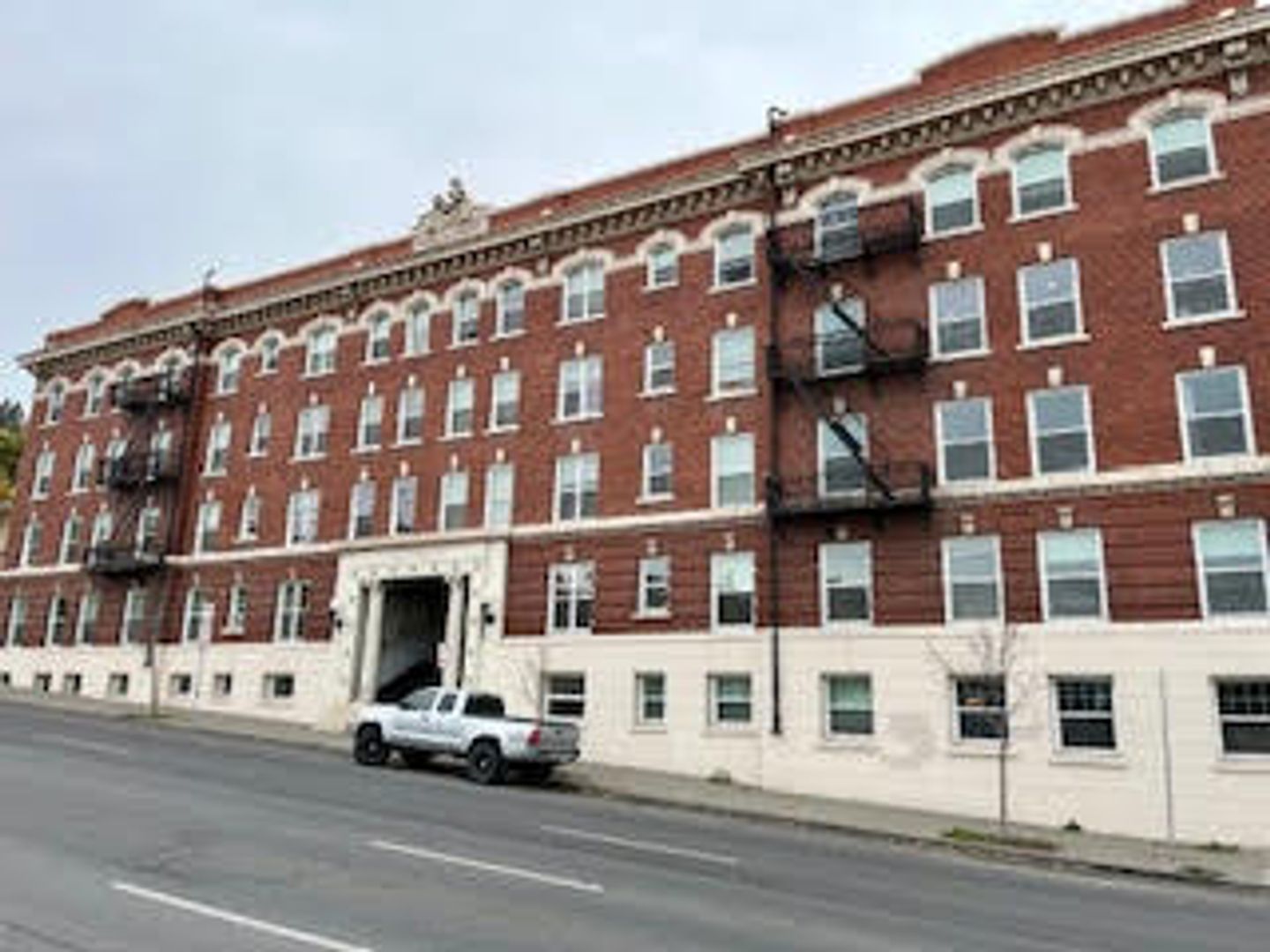 Spokane Apartment: 608 S. Stevens Street