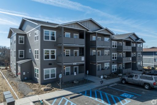 Upriver - Now Leasing, Spokane River Access – photo 1
